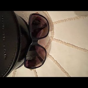 Marc Jacobs sunglasses worn once